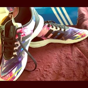 Colorful & Stylish Adidas! Size 8.5 NWT!